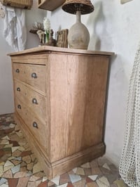 Image 5 of La commode en chêne 