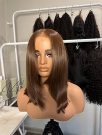 Image 1 of Refurbished wig 24 
