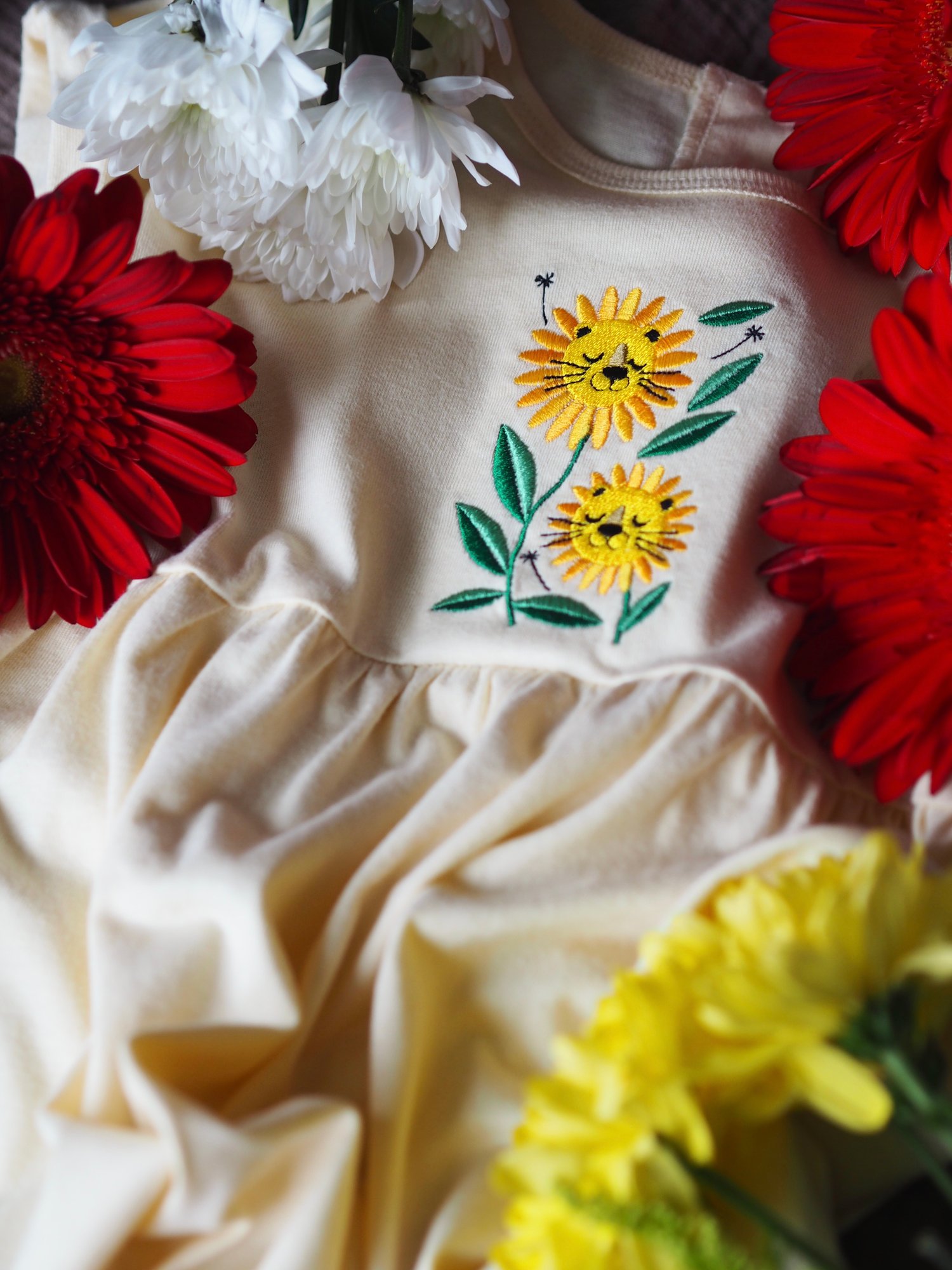 Image of Dandy Lion - Apricot Cream Dress 