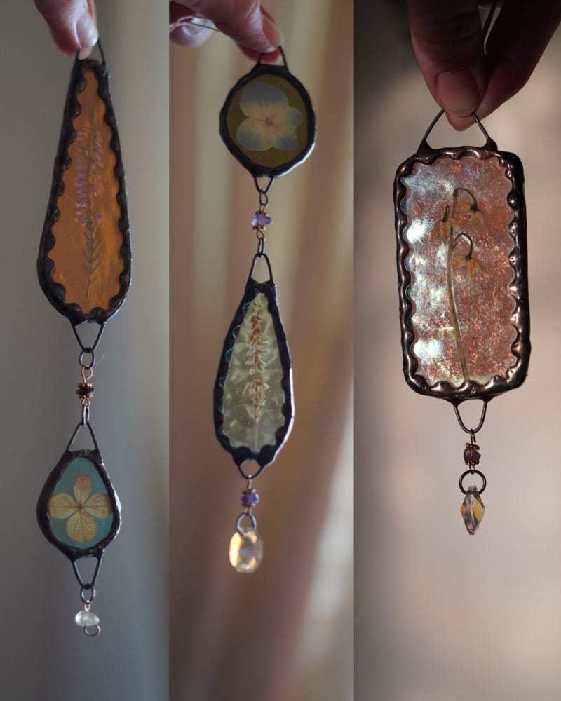 mini pressed flower drops 