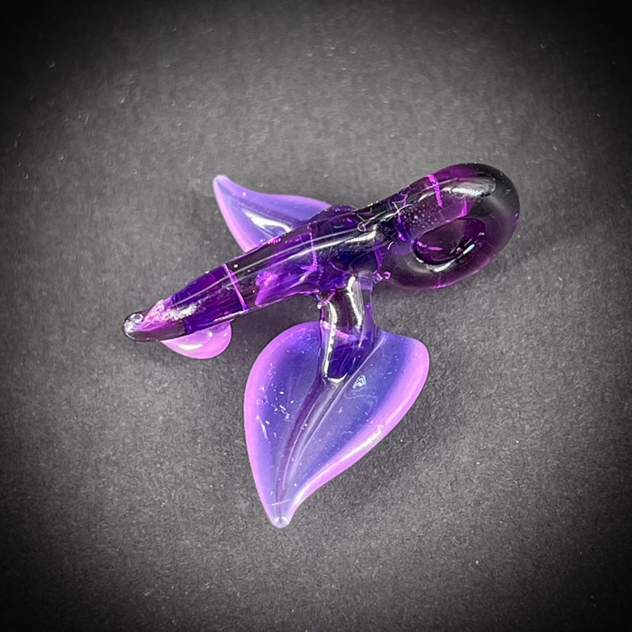 Image of Mini Purple 3 Leaf Pendant