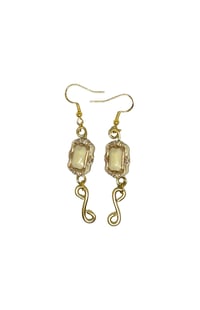 Image 1 of Bifelo Ndaku Nzambe Miel Pembe