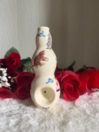 Image 6 of Classic dry vase 