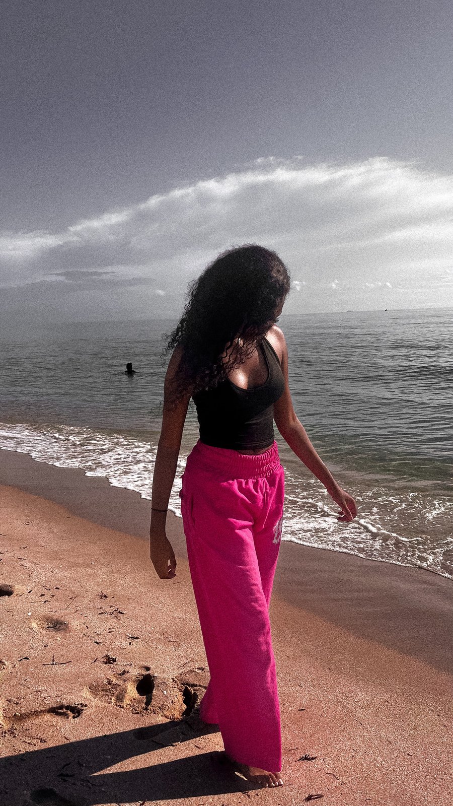 HOT PINK ESSENTIAL SWEATS | Lost Mentality