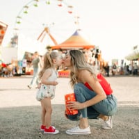 Image 1 of Fair Mini Sessions 