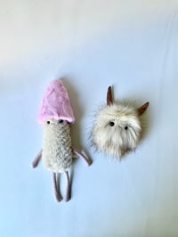 Image 1 of Fungey Town Folk and Fairyfluff finger puppet - Dew and Wink