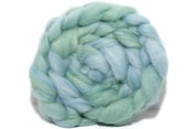 Image of Blue Faced Leicester Hand Pulled Top / Roving - Silken (2.50 oz / 70 gm)