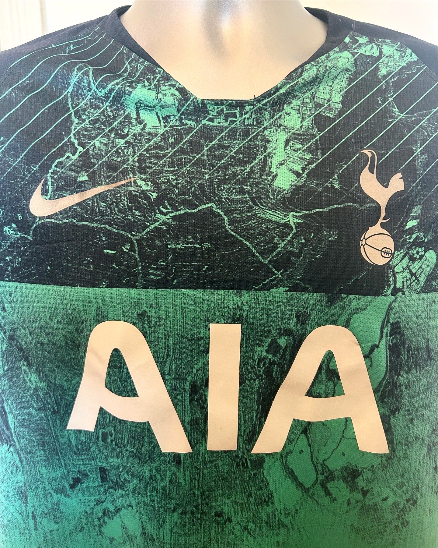 Image of Tottenham Hotspur “LUCAS 27” 2018/19 Third Shirt + UCL patches (M)