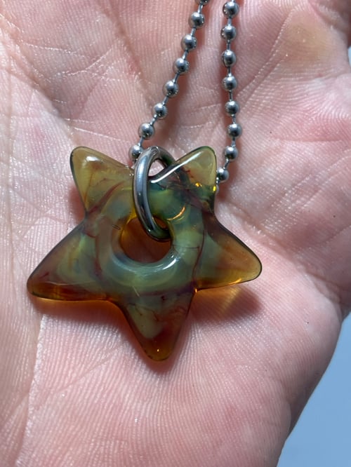 Image of swamp green star