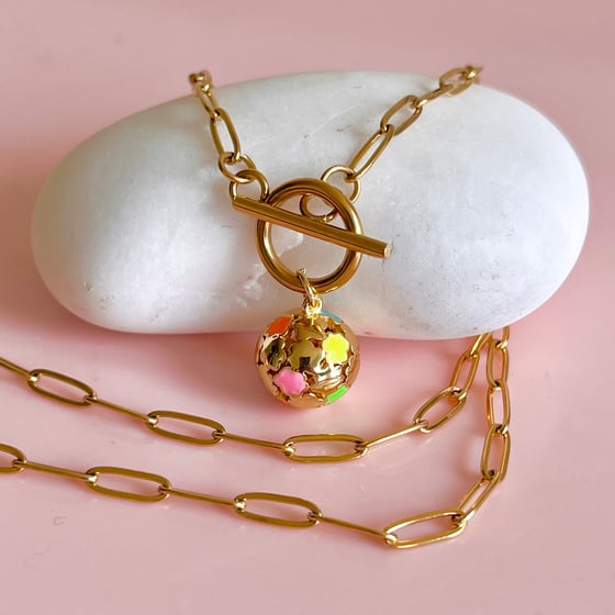 Image of Ball of Flowers Necklace