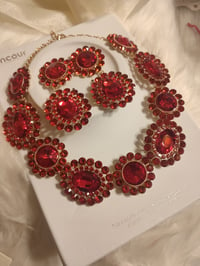 Image 2 of DAZZLING RED DIVA SET