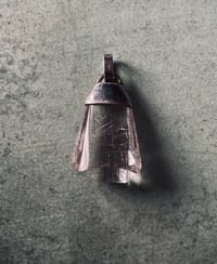 Image 2 of Pendentif quartz rutile et argent massif, années 70, poinçonné 