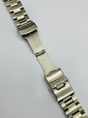Image of 22mm Seiko oyster curved lugs stainless steel gents watch strap,New.(MU-22)