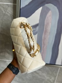Image 2 of CC Top Handle Medium Quality