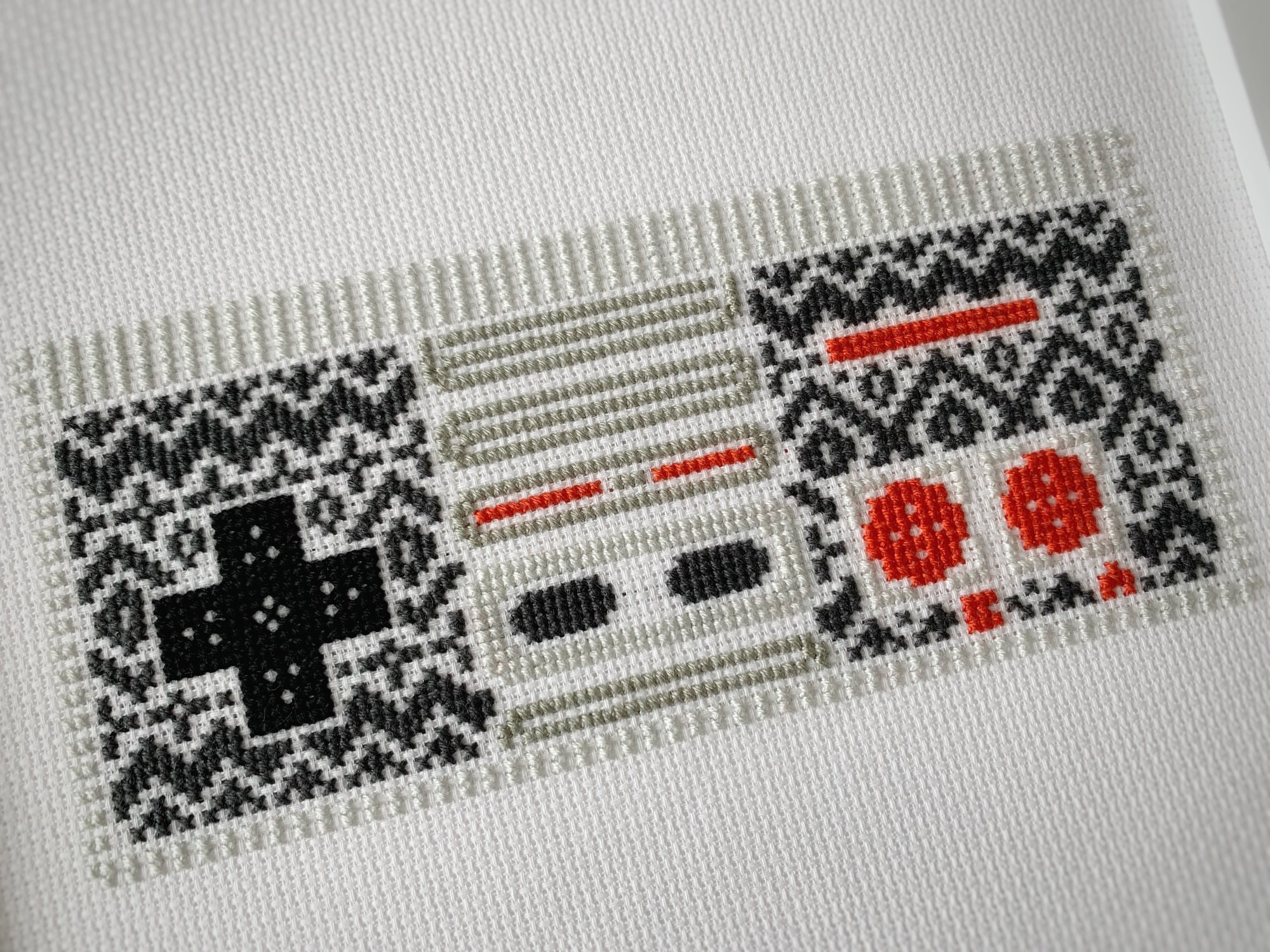 Nintendo NES Controller Cross Stitch PDF Pattern | The Needle & Floss