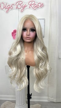 Image 6 of Creamy blonde free part luxury (ready to ship)