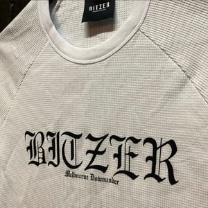 Image of THERMAL TNBM WHITE LONG SLEEVE