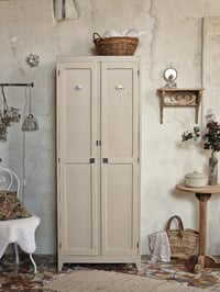Image 1 of L'armoire parisienne