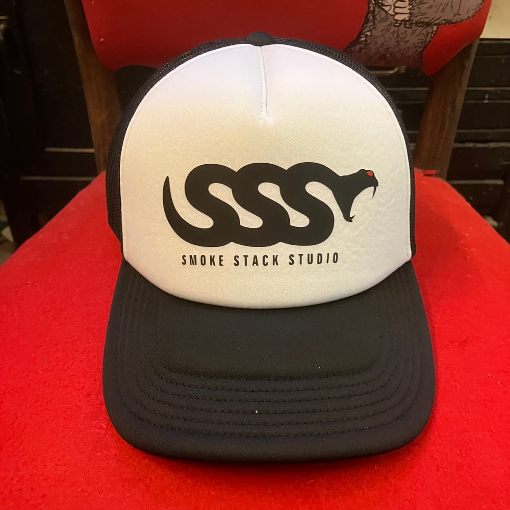 SSS TRUCKER HAT (Black/White)