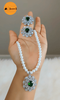 Image 3 of Saara_American Diamond Pearl Set 