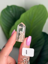 Image 9 of MINI INCLUSION QUARTZ TOWERS -BRAZIL-