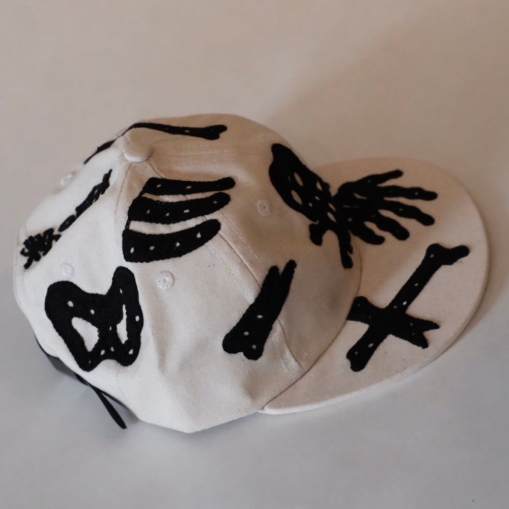 Image of Skull Hat White 