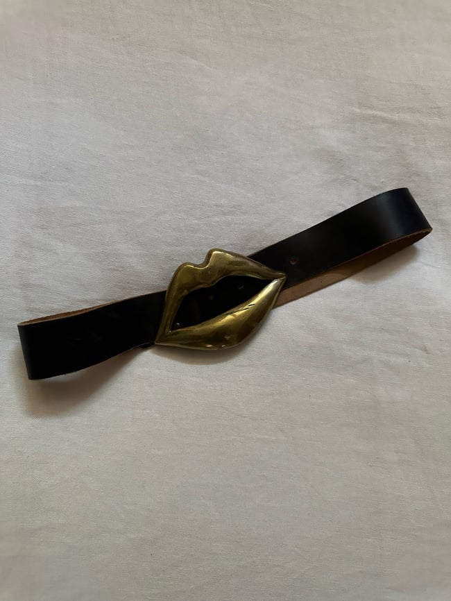 late 1960s brass STONES lips belt leather