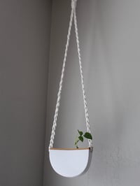 Image 2 of 'CLOUD' Hanging Ceramic Luna Planter