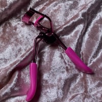 Image 3 of PINK Eyelash Curler.