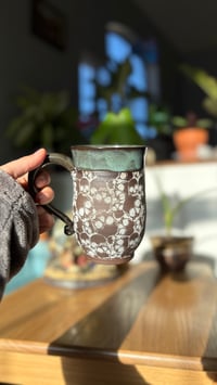 Image 2 of Skull mug 09