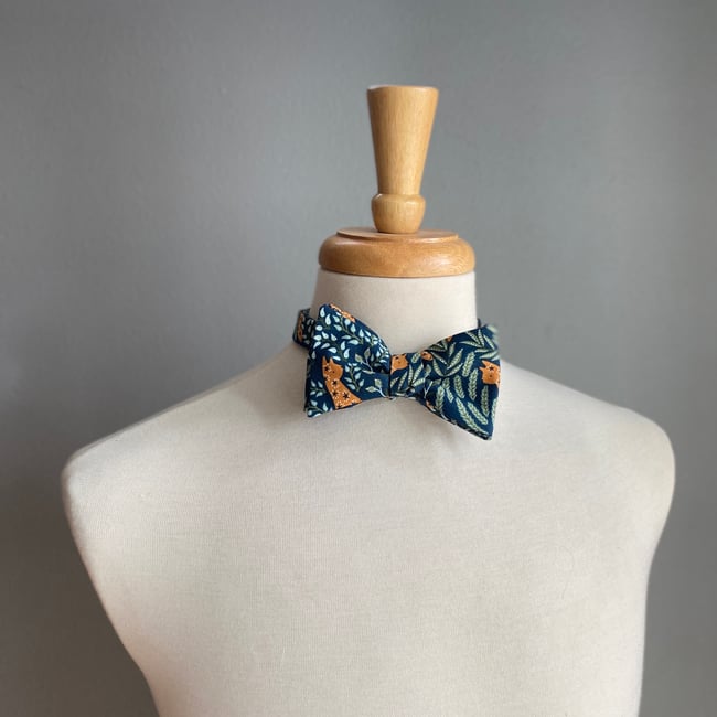 Jungle Cat Bow Tie