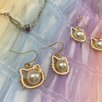 Image 3 of Hello kitty Pearl 