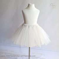 Image 4 of Christmas coat size 5-7 years - red with lace on the sleeves