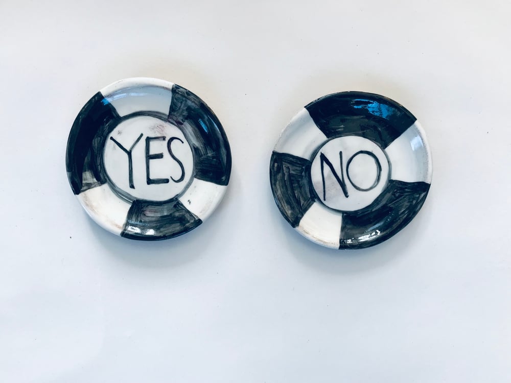Image of PAIR OF XS YES/NO PLATES