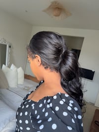 Image 8 of 20 inch INVISI-STRAP 360 HD LACE WIG with 3c CURLY EDGES