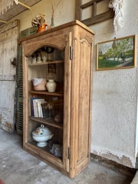 Image 19 of La vitrine en chêne 