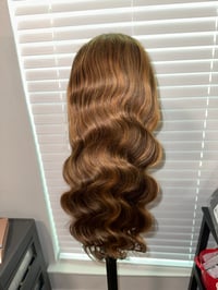 Image 1 of 24 inch body wave 4/27 wig 