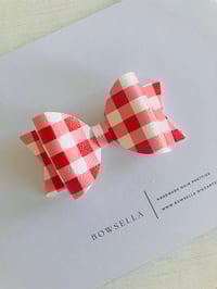 red checked bow 