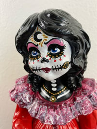 Image 5 of "Midnight Mass" - Day of the Dead Ceramic Statue - Girl with Lantern