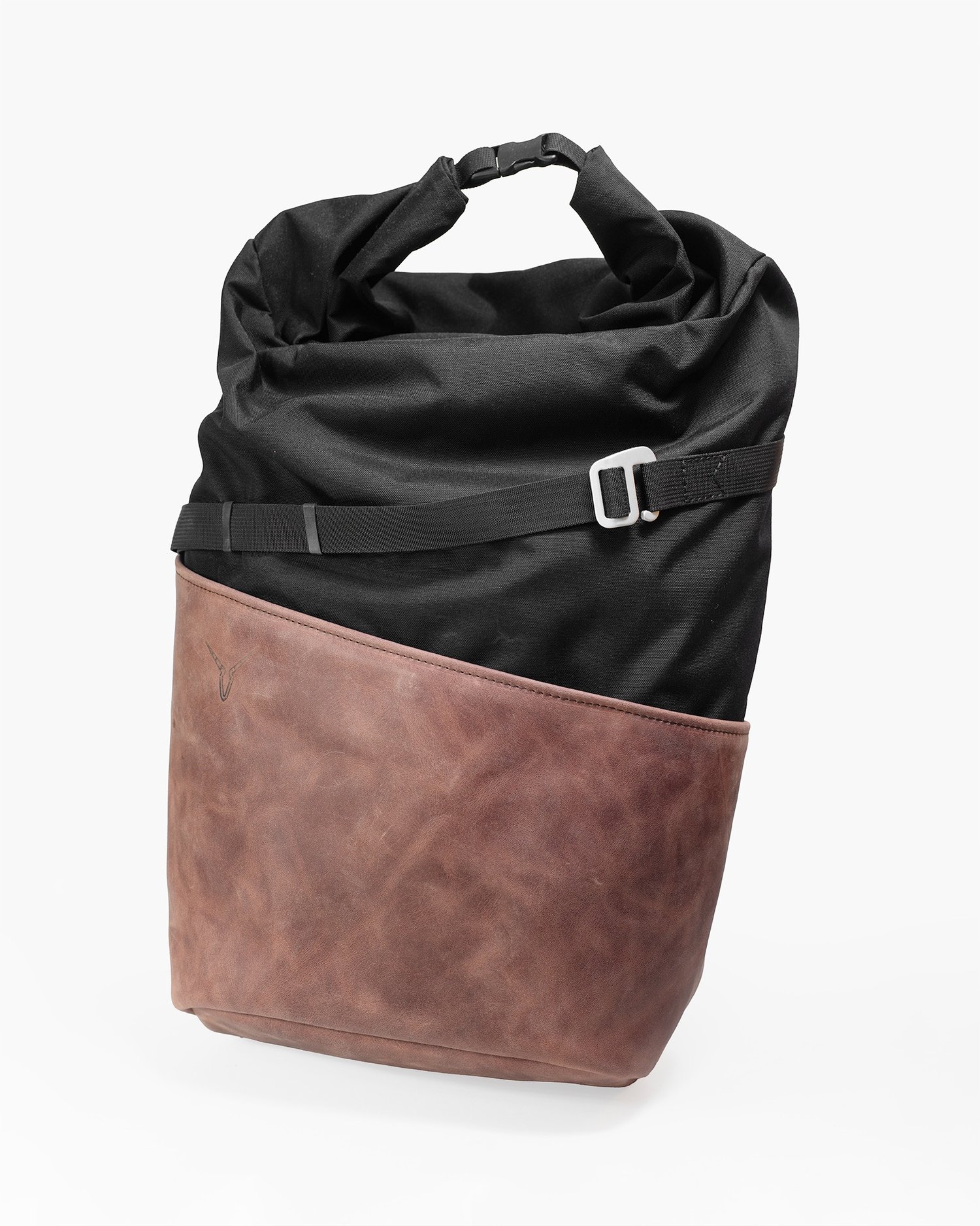 Image of m u r z u k. 22L – black&rustic brown