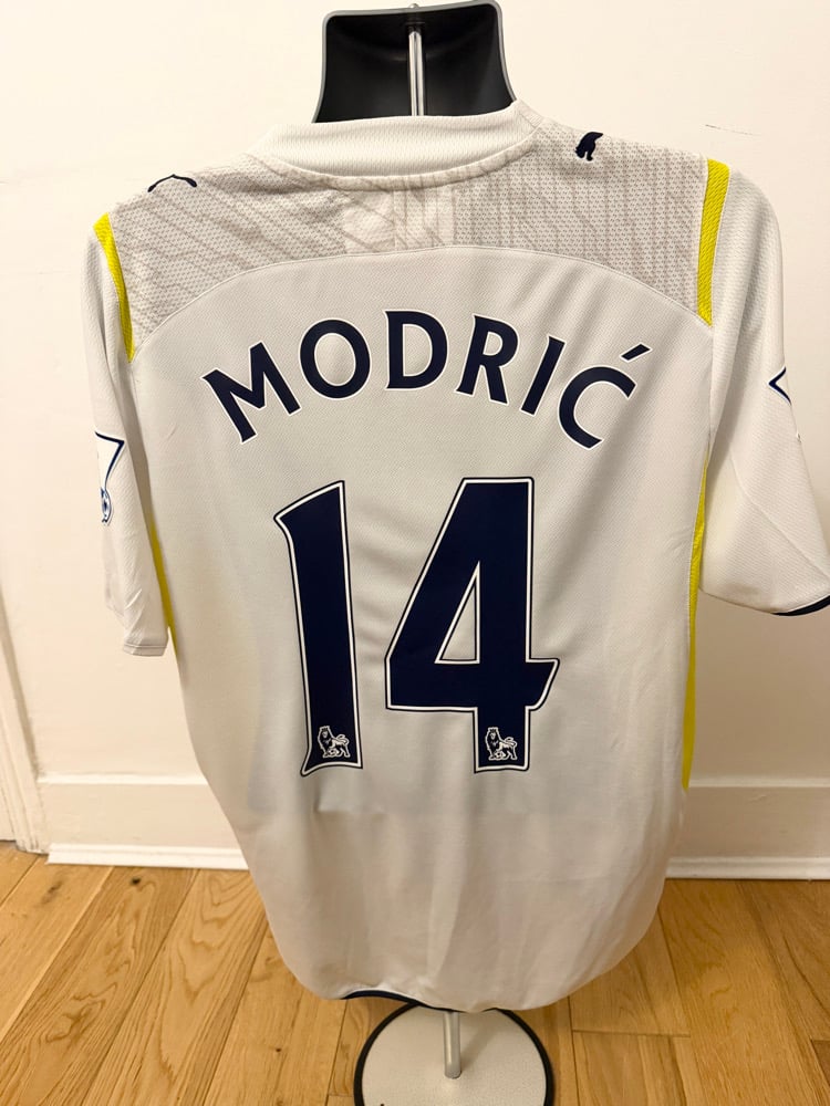 Image of Tottenham Hotspur “MODRIĆ 14” 2009/10 Home Shirt + PL patches  (L)