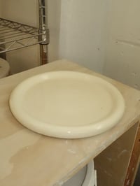 Image 2 of Chunky Plate in Ivory Gloss, Imperfect