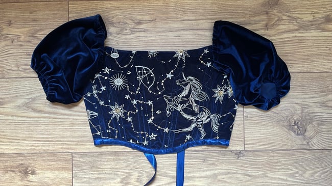 The Midnight corset with sleeves