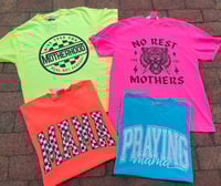 NEON Mama Comfort Colors 