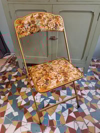 Image 4 of Chaise pliante revisitée