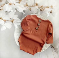 Image 1 of Sitter boys bodysuit Kai  - dusty orange| photo props