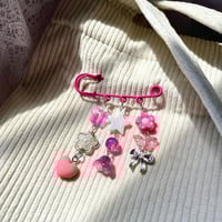 Image 2 of Flutterkiss Pin Charm