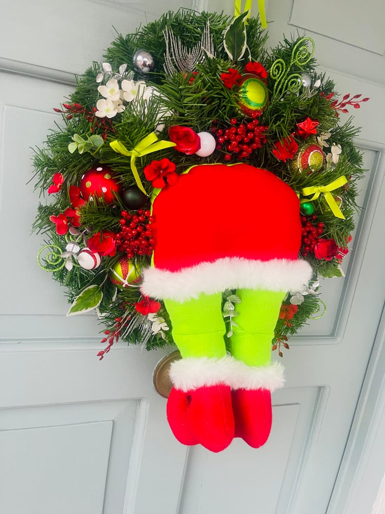 Image of 45cm Christmas Character Wreath 