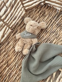 DOUDOU OURS ET SON LANGE KAKI FORMAT MINI