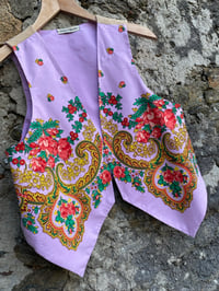 Image 1 of Chaleco feito a man. FOLIADA LILA. Feito por encarga!
